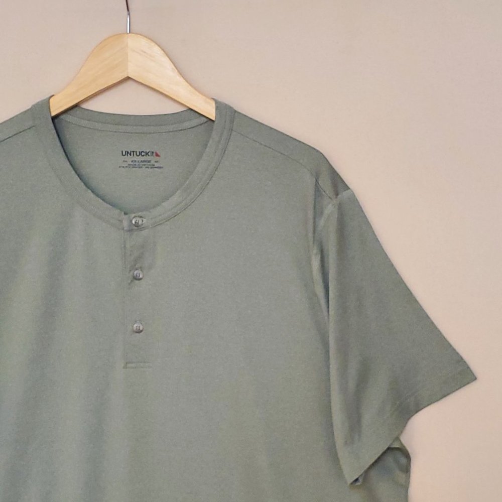 UNTUCKit Short Sleeve Henley XXL